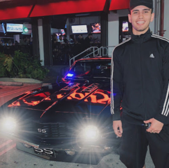 Meet your Posher, Leo - Picture 1 of 1